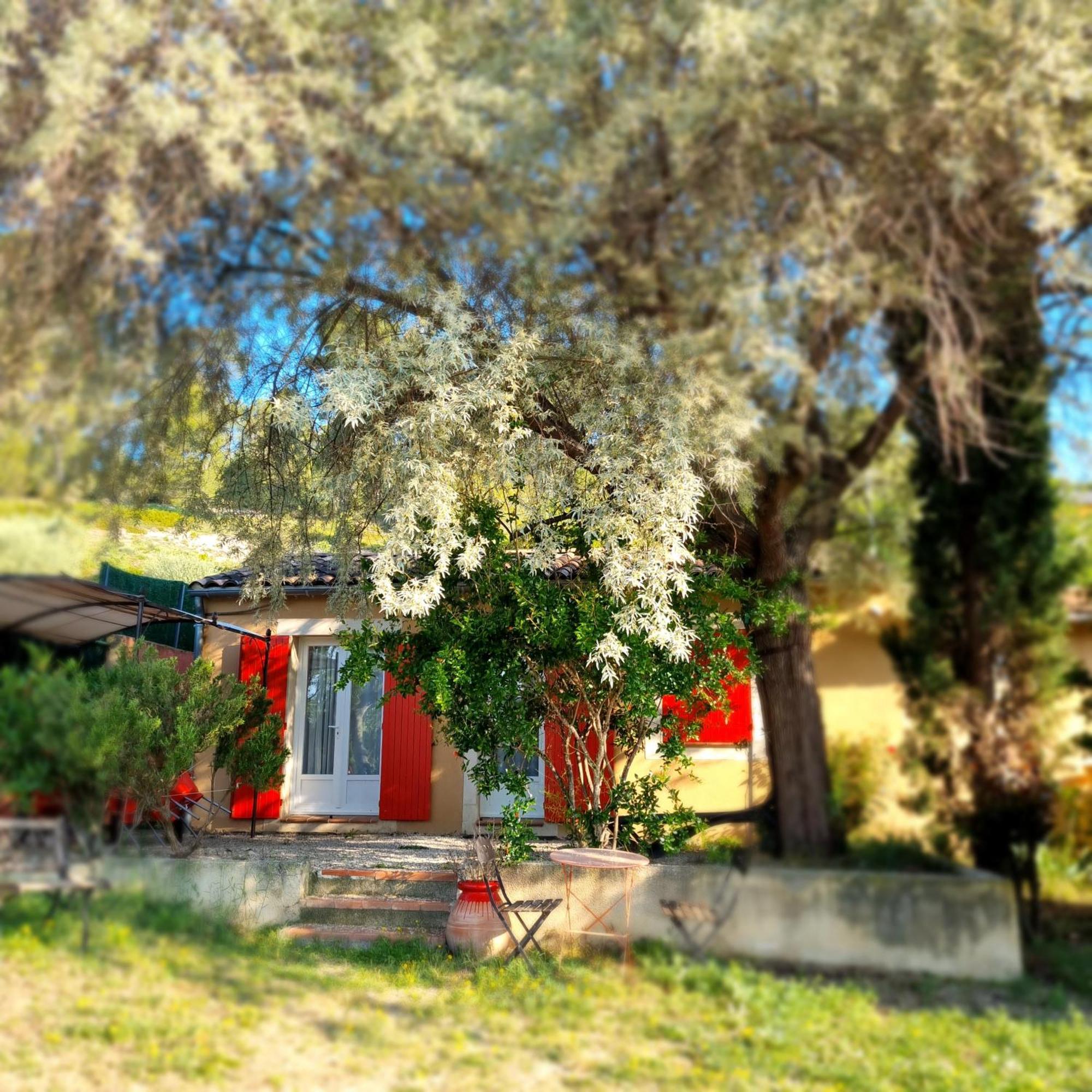 L'Oustaou Du Luberon Et Spa Villelaure Zewnętrze zdjęcie