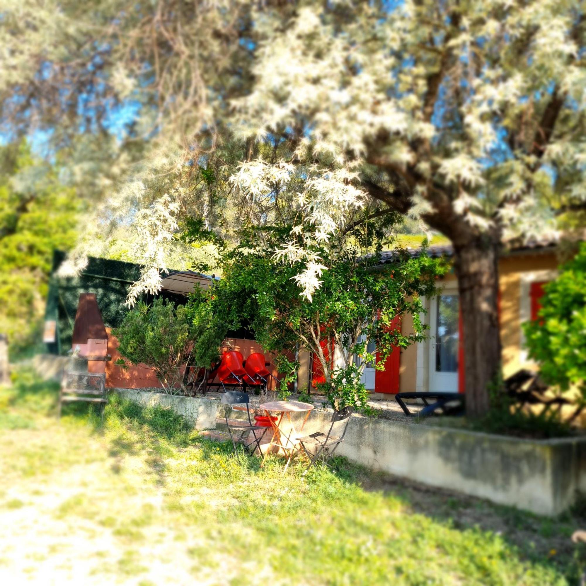 L'Oustaou Du Luberon Et Spa Villelaure Zewnętrze zdjęcie